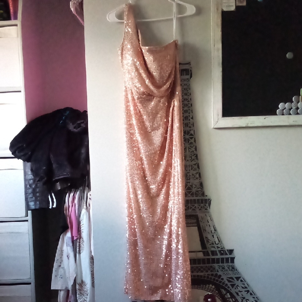 Ever Pretty One Shoulder Sequin Dress in Rose Gold